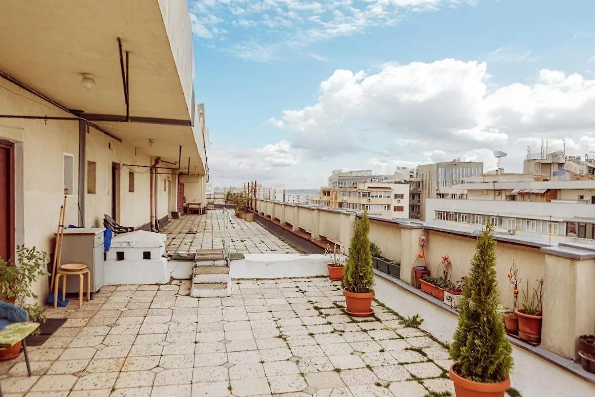 Rooftop Studio Nearby Stadium Bucharest Apartment